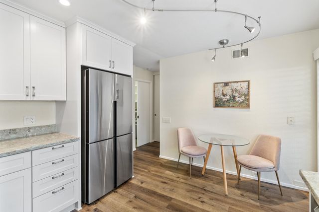 2240 Swarthmore Dr, Sacramento, CA 95825