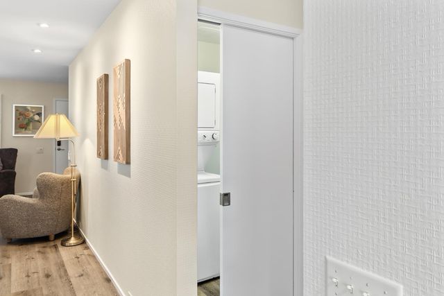 2240 Swarthmore Dr, Sacramento, CA 95825