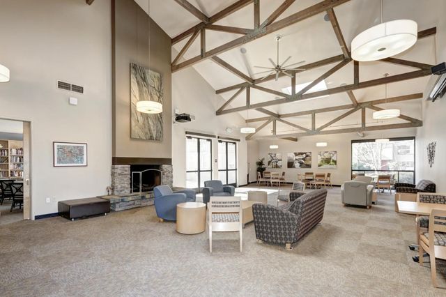 2240 Swarthmore Dr, Sacramento, CA 95825