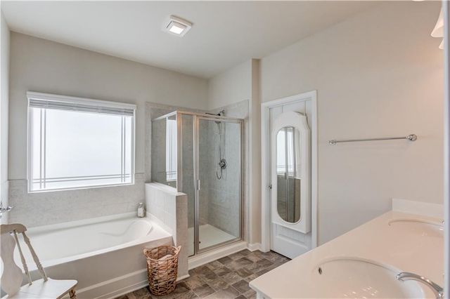 675 Country Ridge Drive, Hoschton, GA 30548