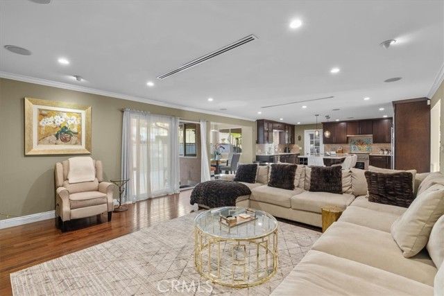 3435 Oakmont View Drive, Glendale, CA 91208