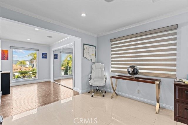 3435 Oakmont View Drive, Glendale, CA 91208