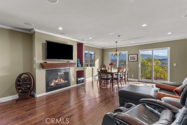 3435 Oakmont View Drive, Glendale, CA 91208