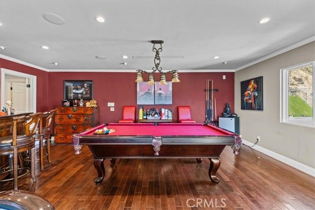 3435 Oakmont View Drive, Glendale, CA 91208