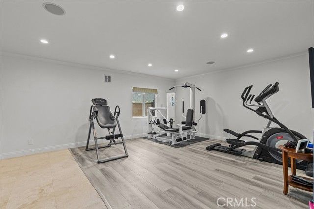 3435 Oakmont View Drive, Glendale, CA 91208