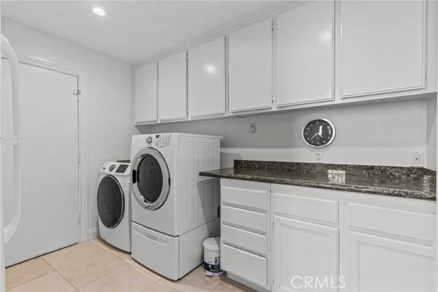 3435 Oakmont View Drive, Glendale, CA 91208