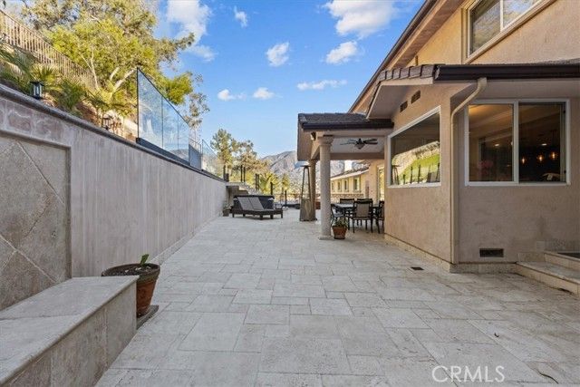 3435 Oakmont View Drive, Glendale, CA 91208