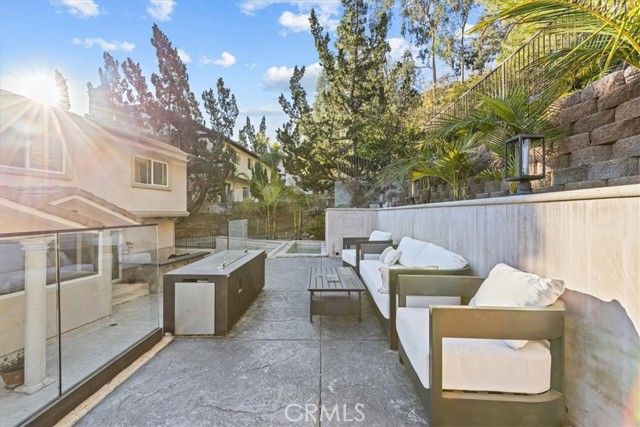 3435 Oakmont View Drive, Glendale, CA 91208