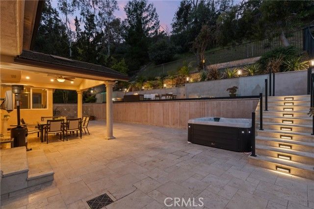 3435 Oakmont View Drive, Glendale, CA 91208