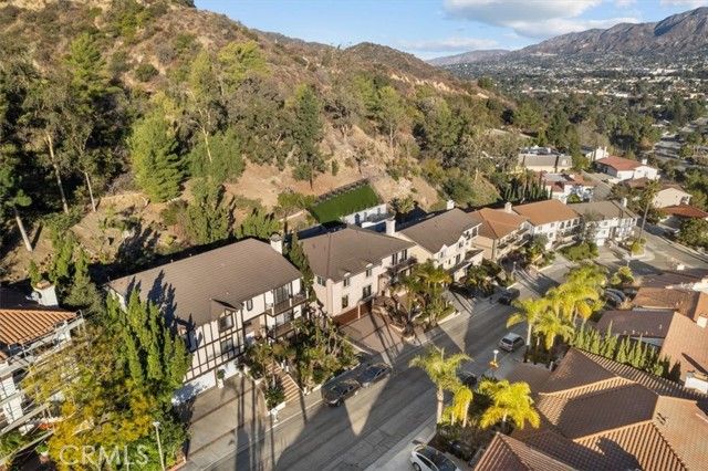 3435 Oakmont View Drive, Glendale, CA 91208