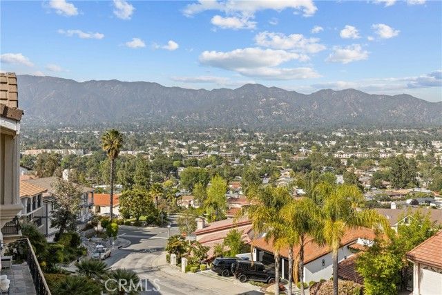 3435 Oakmont View Drive, Glendale, CA 91208