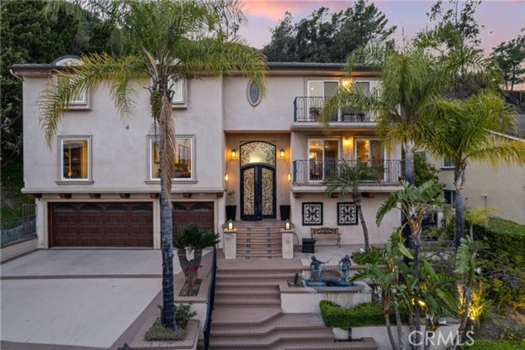 3435 Oakmont View Drive, Glendale, CA 91208