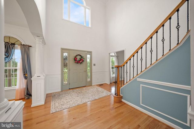 99 FOX LN, White Post, VA 22663