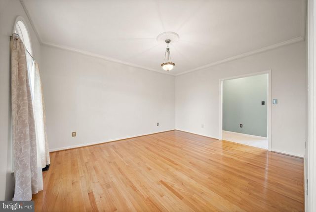 99 FOX LN, White Post, VA 22663