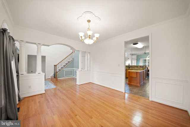 99 FOX LN, White Post, VA 22663