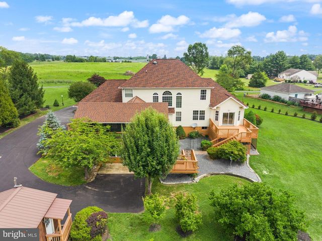 99 FOX LN, White Post, VA 22663