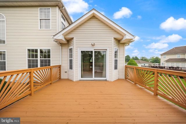 99 FOX LN, White Post, VA 22663