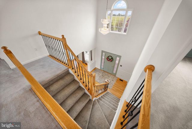 99 FOX LN, White Post, VA 22663