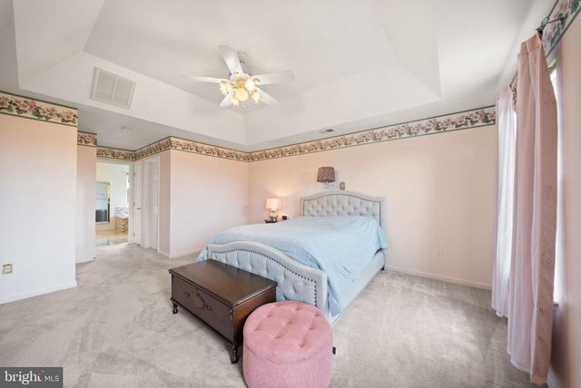 99 FOX LN, White Post, VA 22663