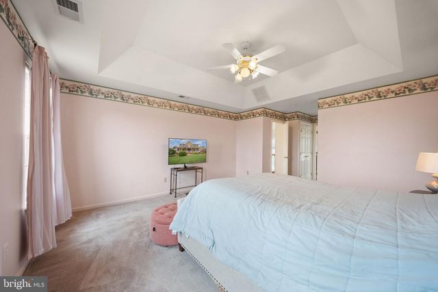 99 FOX LN, White Post, VA 22663