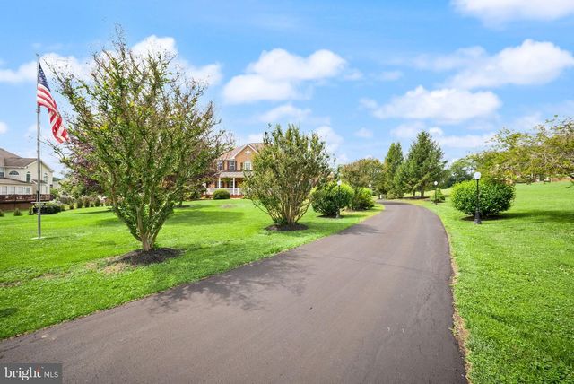 99 FOX LN, White Post, VA 22663