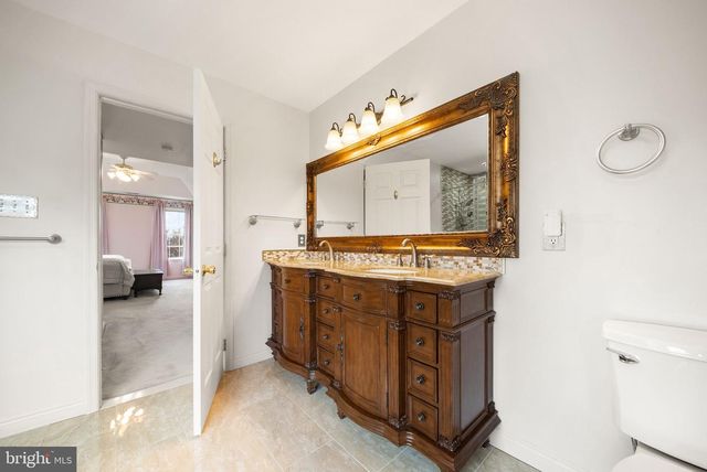 99 FOX LN, White Post, VA 22663