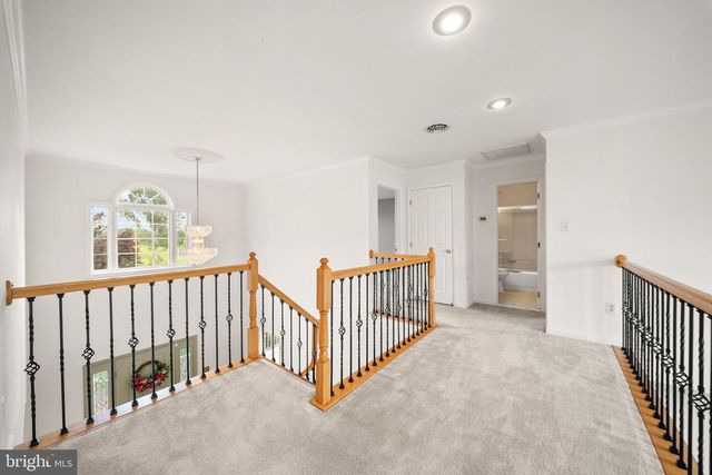 99 FOX LN, White Post, VA 22663