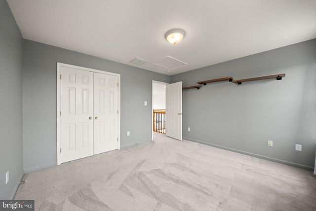 99 FOX LN, White Post, VA 22663
