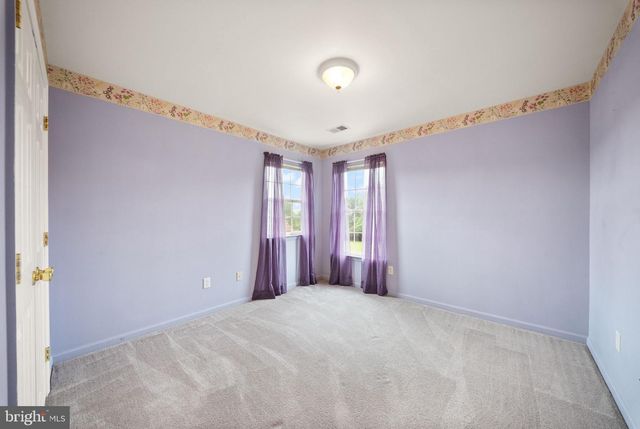 99 FOX LN, White Post, VA 22663