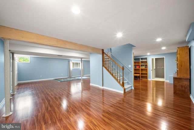 99 FOX LN, White Post, VA 22663