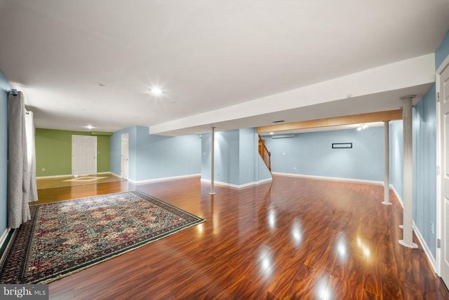 99 FOX LN, White Post, VA 22663