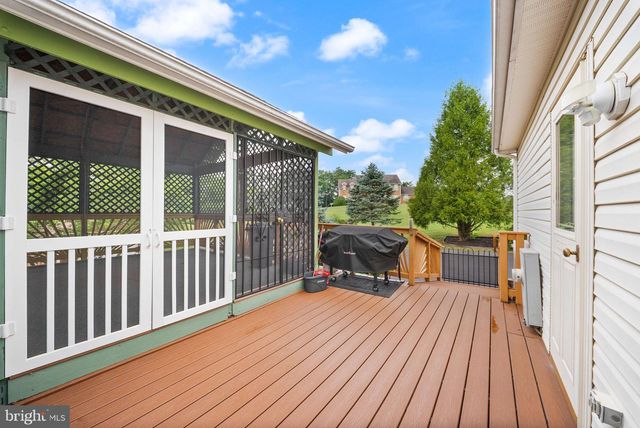 99 FOX LN, White Post, VA 22663