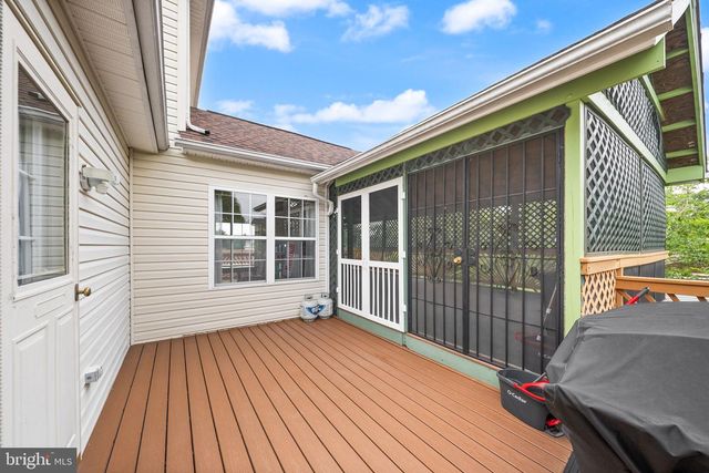 99 FOX LN, White Post, VA 22663