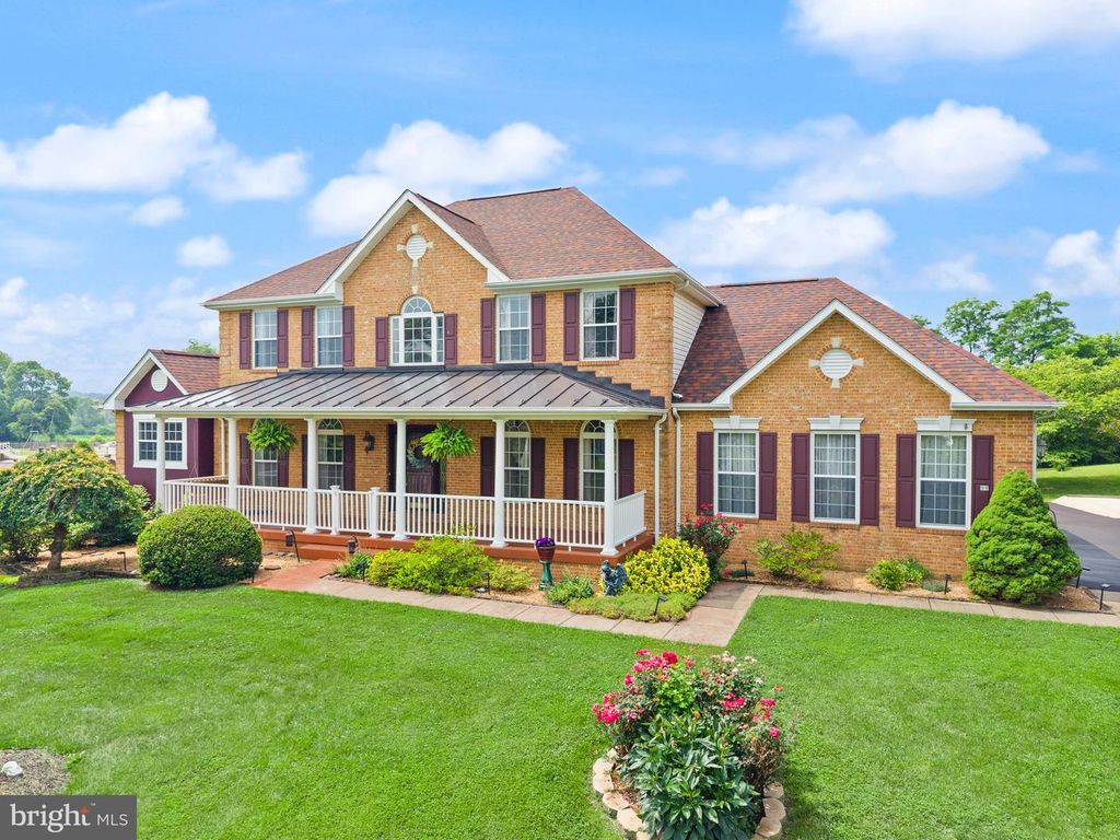 99 FOX LN, White Post, VA 22663