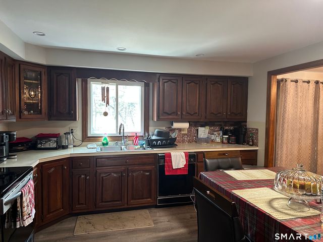 85 Rolling Ridge Road, Hamden, CT 06518