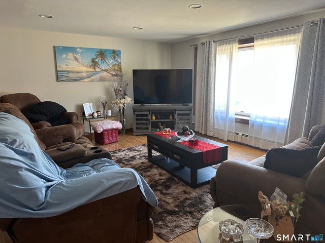 85 Rolling Ridge Road, Hamden, CT 06518