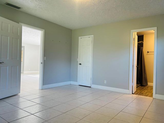2486 SE WISHBONE Road, Port St. Lucie, FL 34952