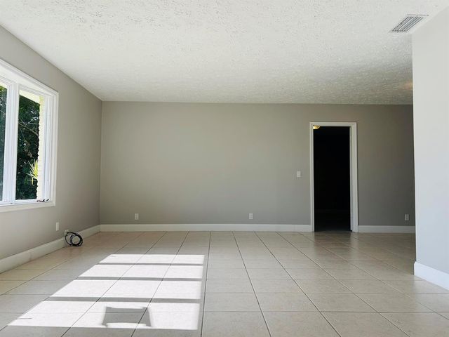 2486 SE WISHBONE Road, Port St. Lucie, FL 34952