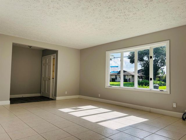 2486 SE WISHBONE Road, Port St. Lucie, FL 34952