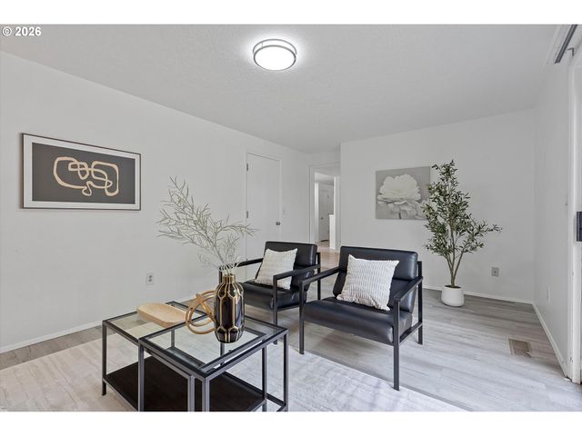 4547 Nw TUMALO Ct, Portland, OR 97229