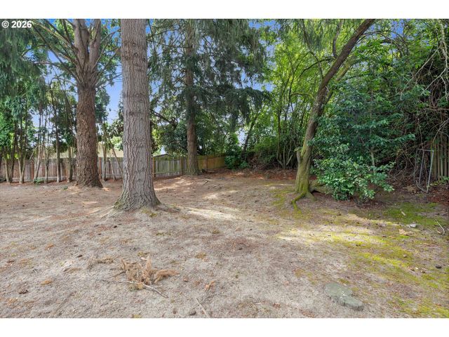 4547 Nw TUMALO Ct, Portland, OR 97229