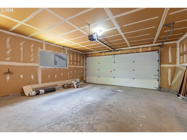 4547 Nw TUMALO Ct, Portland, OR 97229