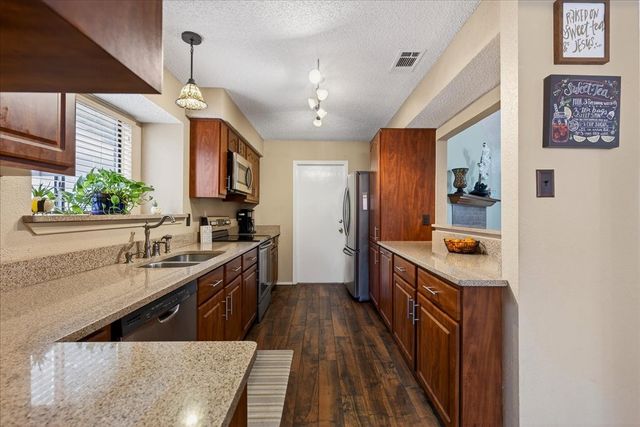 2501 Creighton Drive, Mesquite, TX 75150