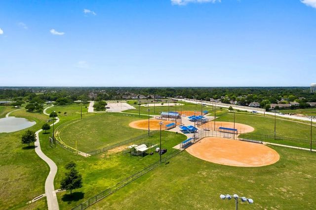 607 Montebello Court, Rosharon, TX 77583