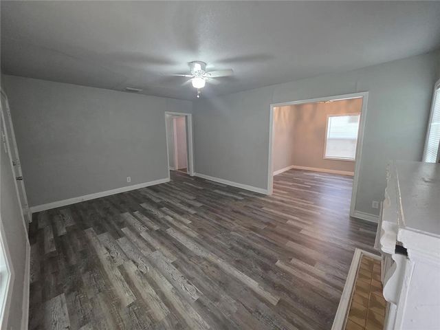 133 E Vanderbilt Dr, Corpus Christi, TX 78415
