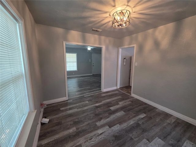 133 E Vanderbilt Dr, Corpus Christi, TX 78415