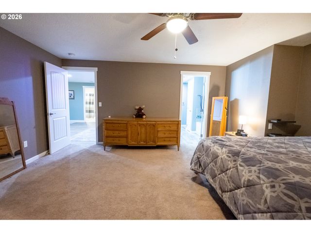 786 NORTH VIEW Dr, Winchester, OR 97495