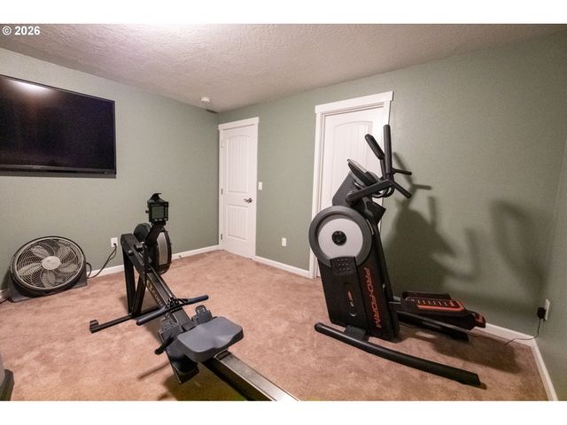 786 NORTH VIEW Dr, Winchester, OR 97495