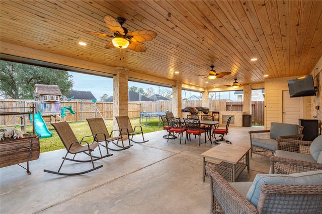 1012 Avenue I, South Houston, TX 77587