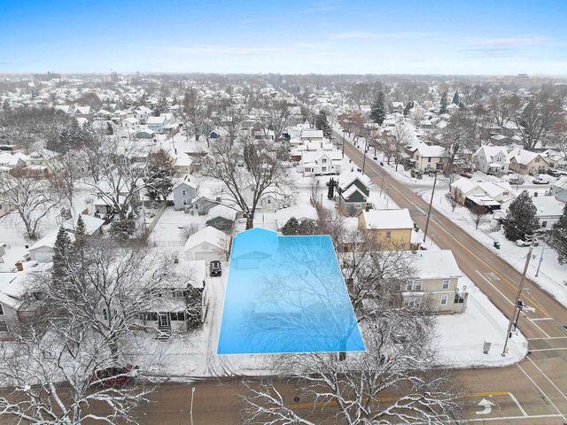 197 E 9TH STREET, Fond Du Lac, WI 54935